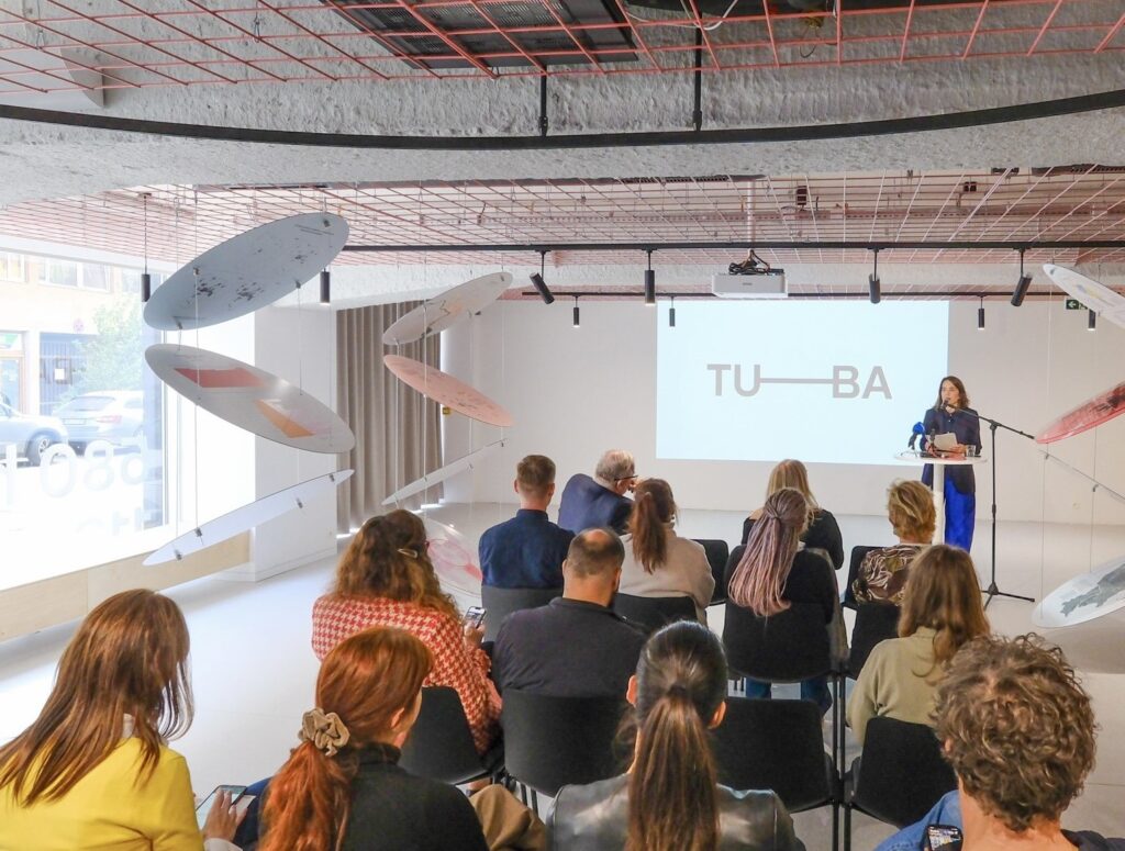 20251021 112337000 iOS landscape